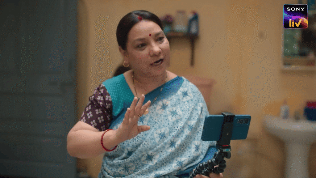 Bittu Ki Mummy played by Sunita Rajwar recording a social media video in Gullak Season 5 SonyLIV 2026